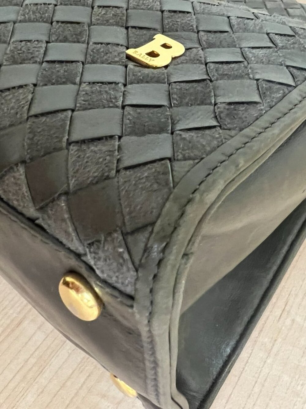 Bally Vintage Woven Leather Top Handle Bag Intrecciato Style Gold Hardware - Picture 6 of 16